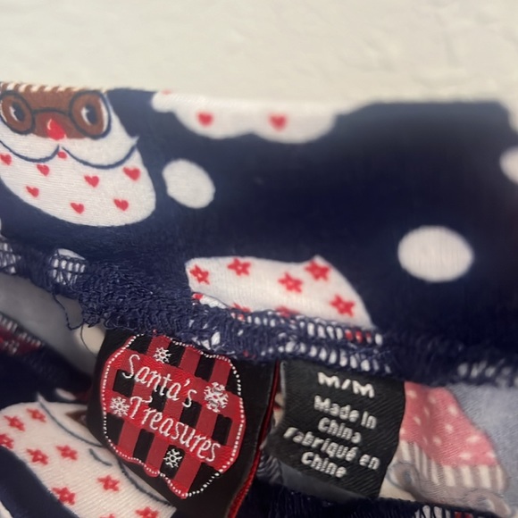 Santa Treasure Pajama Joggers NWT - Picture 4 of 5